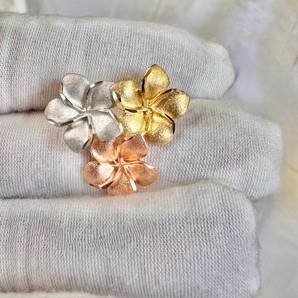 14K Gold Plumeria Floral Slide Pendant, Vintage Tri-Gold Floral Pendant - Picture 9 of 12
